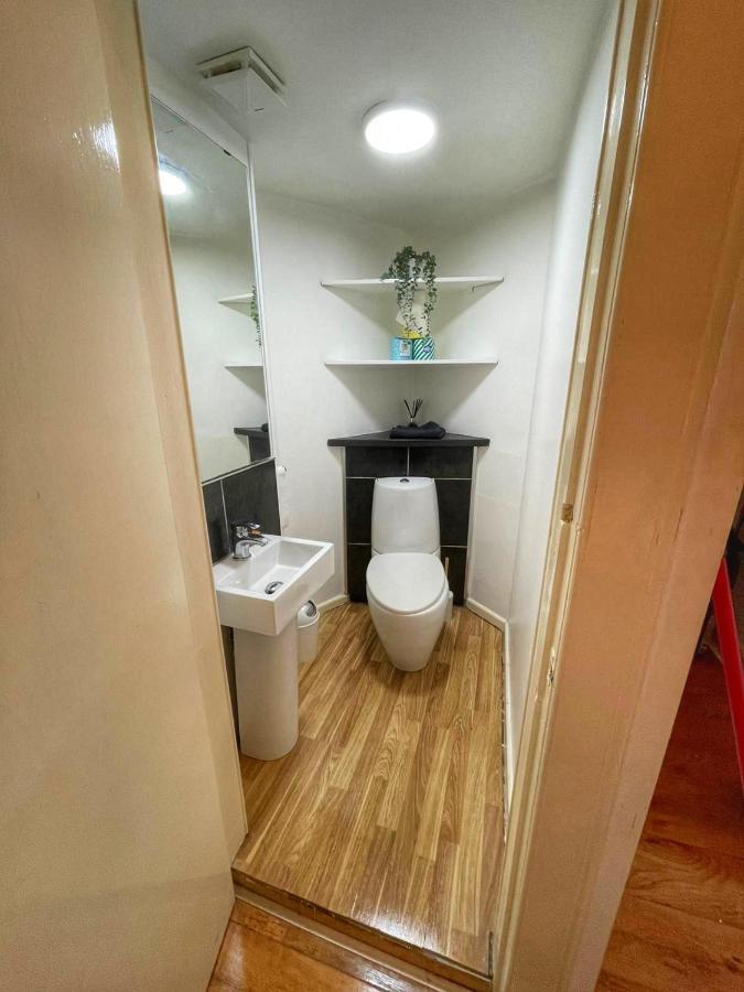 1 Bed Apartment EDI Eksteriør bilde
